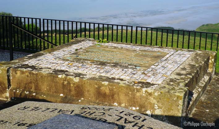 L'Association des amis de l'Eglise de Varengeville sur Mer, aide à la restauration de l'Eglise et du cimetiere marin, ainsi que la chapelle
