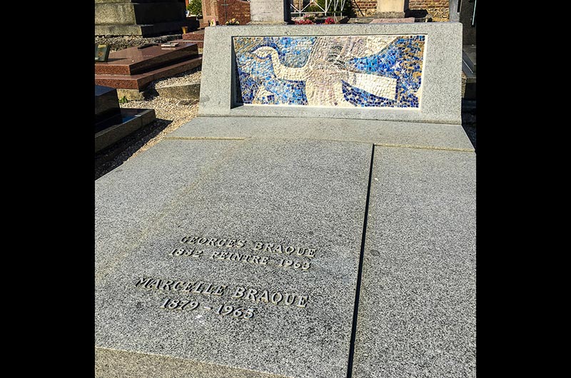 L'Association des amis de l'Eglise de Varengeville sur Mer, aide à la restauration de l'Eglise et du cimetiere marin, ainsi que la chapelle